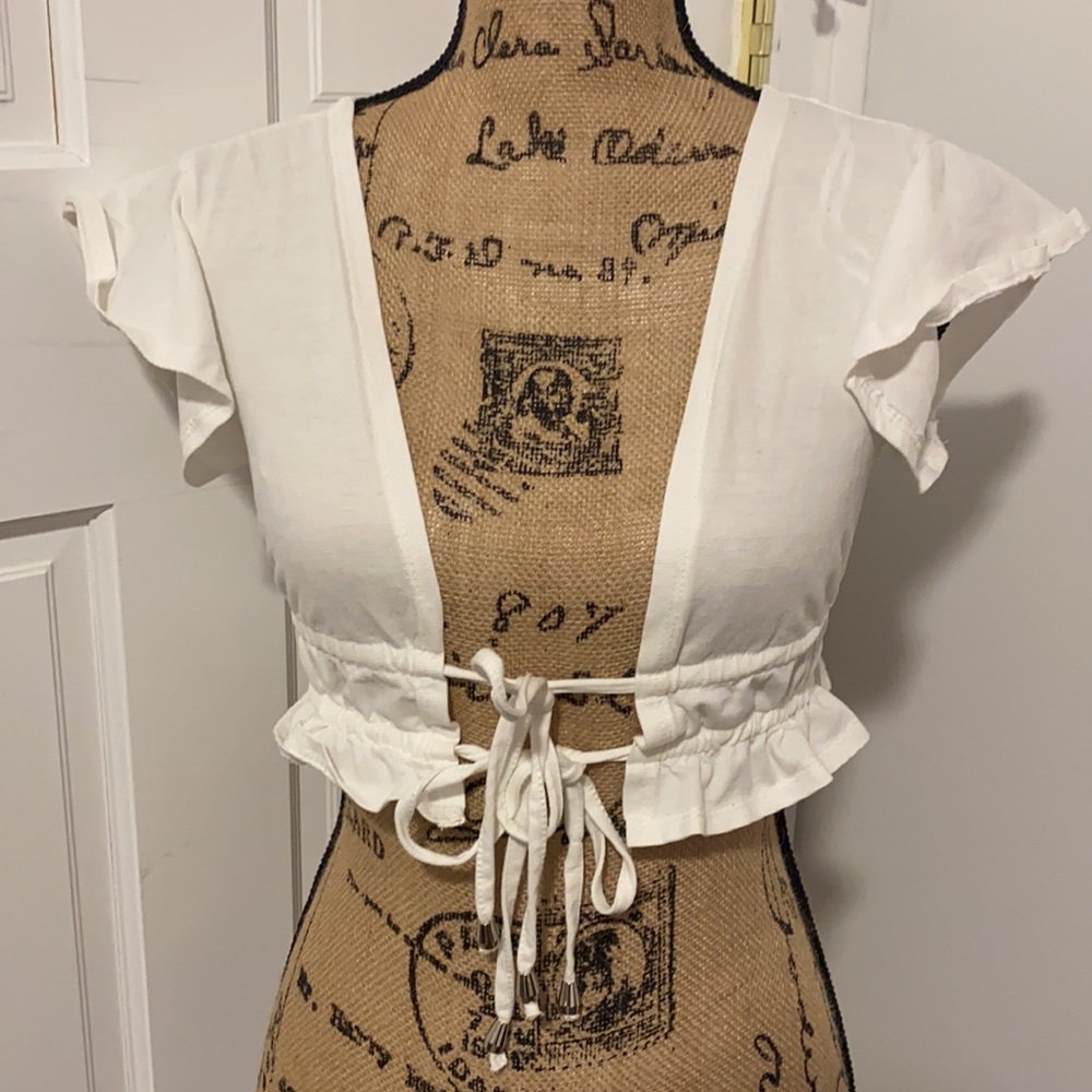 Princess Polly, cropped, white top. Size 2